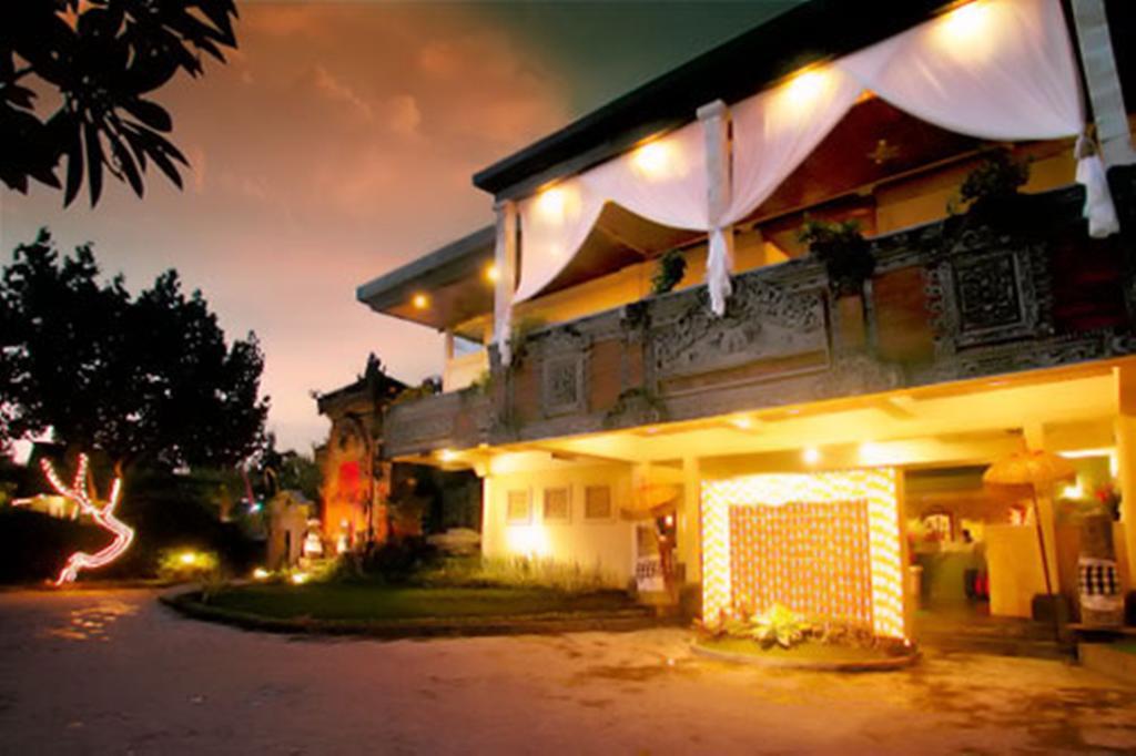 The Alit Hotel Кута Екстериор снимка